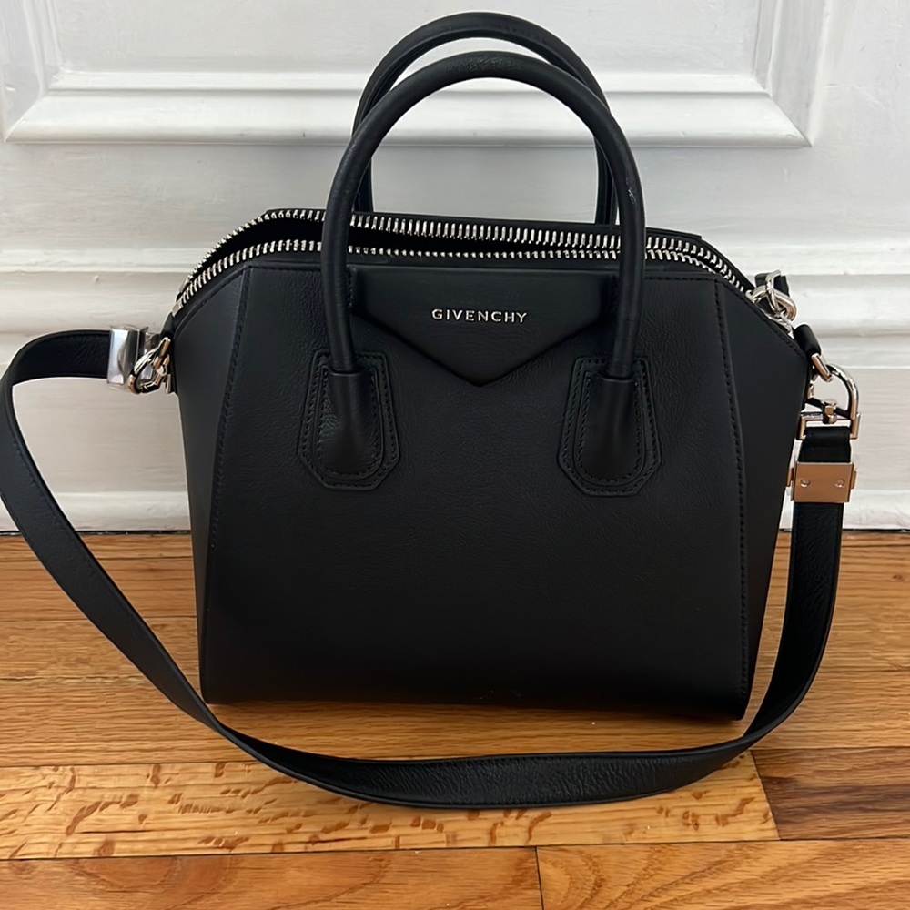 Givenchy Antigona Small